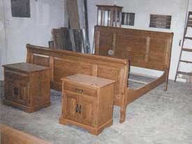 Oak Raised Panel Sleigh Bed