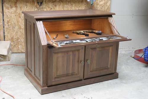 Locally Amish Custom Made Gun Safe Cabinet Pistol Display Case Open