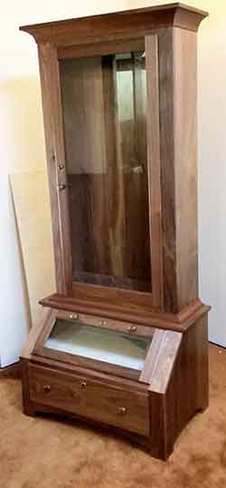 Gun Cabinet with Flush Sides and Shaker Mission Crown Molding