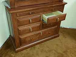 Amish Old World Dovetailed Solid Wood Drawer Construction