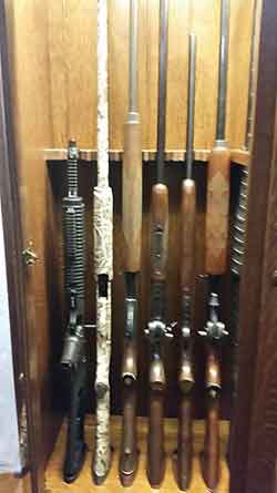 Gun Display for Rifles, Shotguns, and AR Guns