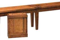 The Jacoby bench can be expandable or not. Shown with the available leaves.