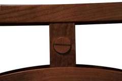 Showing the design of the stretcher of the Bridgeport table.