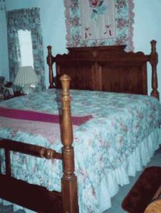 Oak Flat Top Deluxe Bed