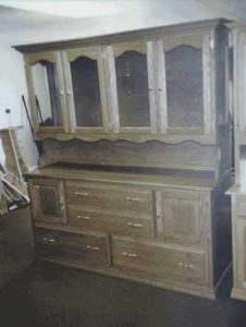 Amish Crafted Red Oak Hutch with Scalloped Deck