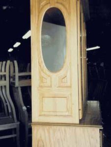 Oval Glass on Raised Panel Hutch Side