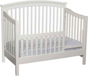 Amish Handcrafted Hampton toddler bed