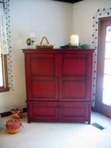 Amish Custom Crafted Plank Front Entertainment Center