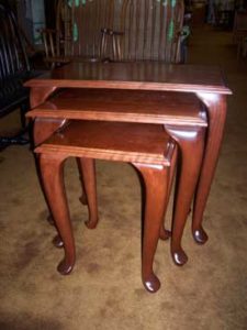 Amish Made Cherry Queen Anne Nesting End Tables