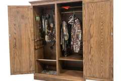 One of our more versatile cabinets that can be set up for recurve or compound bows, long guns, wall mounted pistol locks, and all of your hunting gear and accessories.  This cabinet has everything you could want for your whole hunting life.