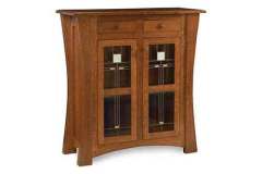 This Arts and Crafts custom Amish made buffet is shown in quarter sawn Oak wood and elegant leaded glass.