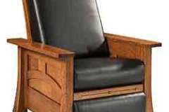 Here is the Amish made Brady recliner with black leather cushions. Relax in comfort in this beauty.