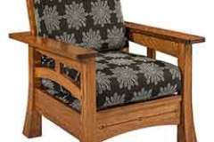 Still in the same Brady style is the Amish crafted arm chair. The fabric for the cushions comes in several different patterns and colors.